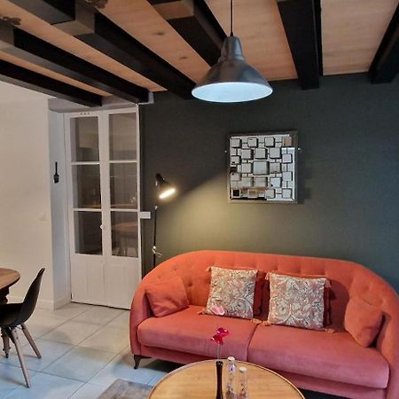 Bleautiful "Alienor" Charmant Appartement Avec Terrasse Fontainebleau Bagian luar foto